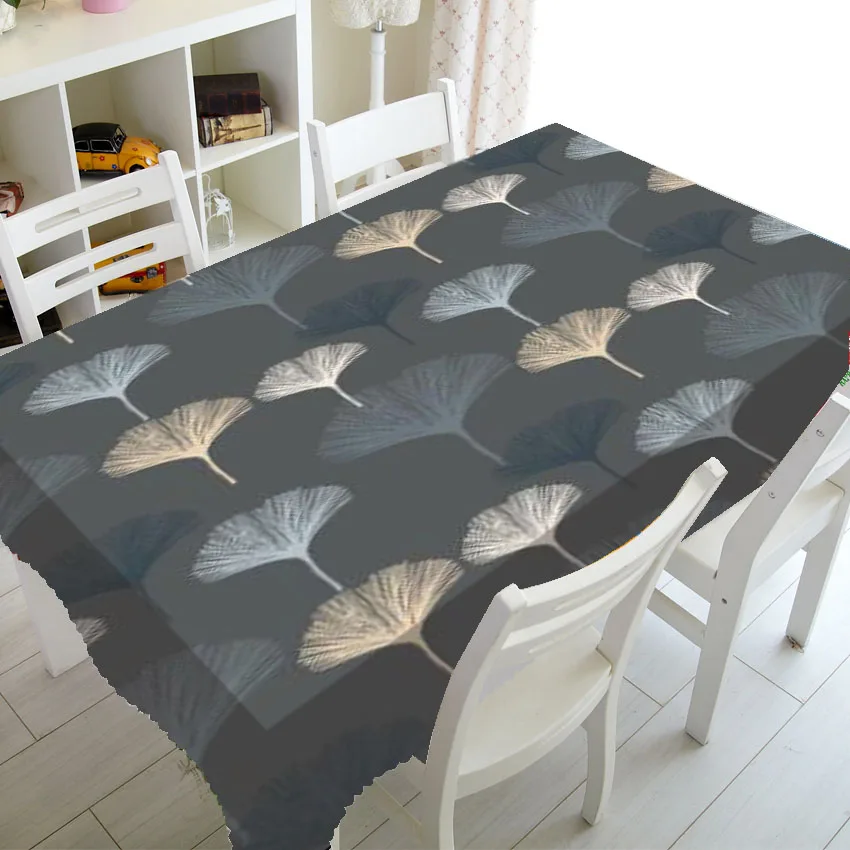 Роскошная скатерть с листьями гинкго билоба серого и золотого цвета