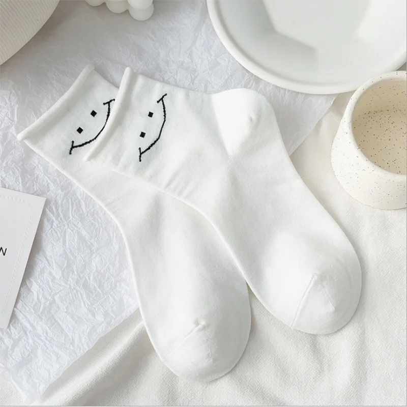 Модные однотонные мягкие хлопковые женские носки высшего качества на осень и