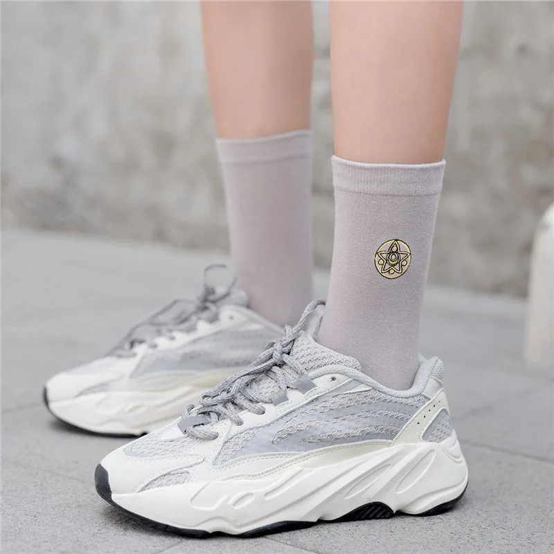 

Embroidered Crew Cotton Women Socks 2019 Autumn Winter New Trend Motion Solid Color Cute Planet Fashion Style Socks Women