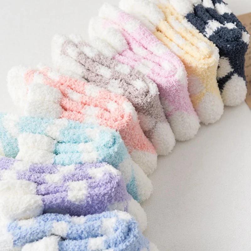 Карамельные теплые милые зимние повседневные женские носки с сердечками