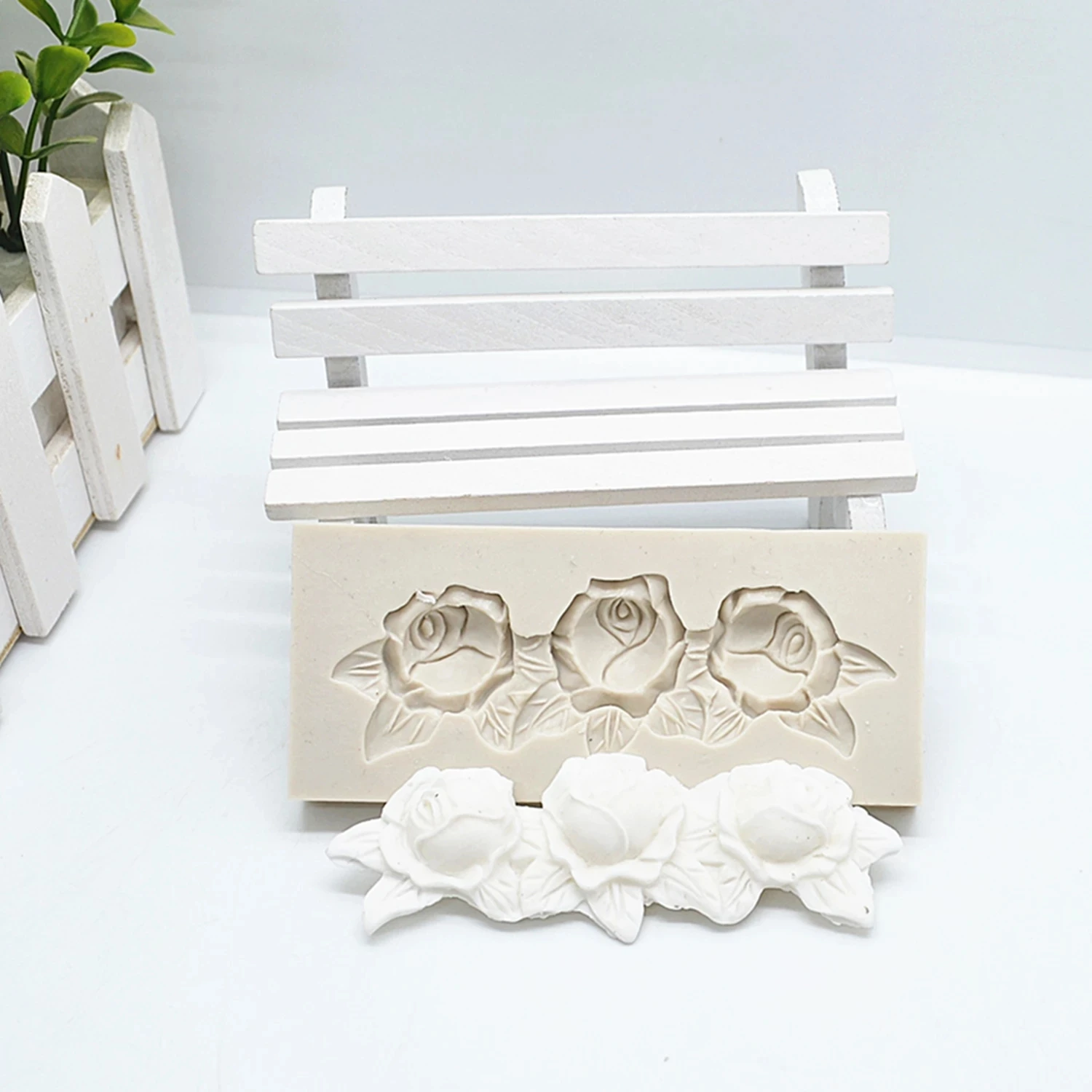 

Triptych Rose Flowers Silicone Fondant Molds For Cake Decorating Resin Make Baking Accessories Kitchen Accessories