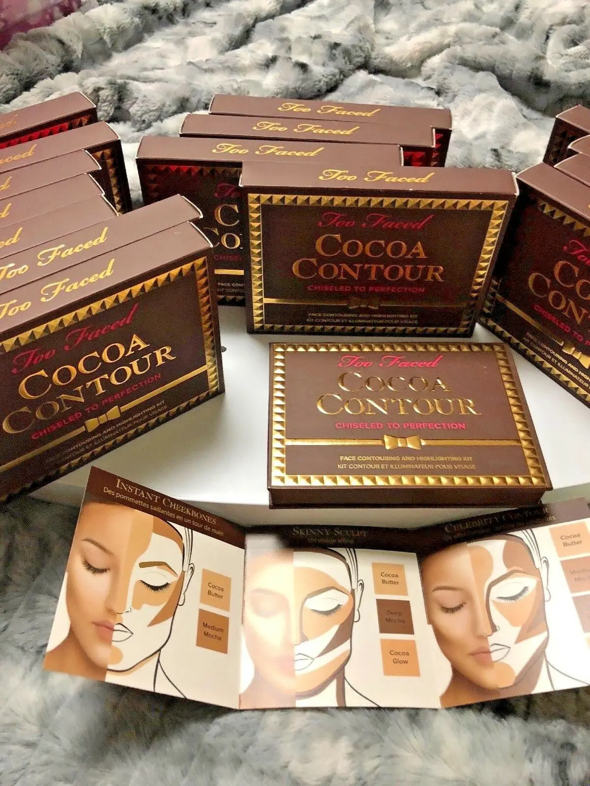 

MAKEUP COCOA CONTOUR FACE CONTOURING AND HIGHLIGHTING KIT WITH BRUSH