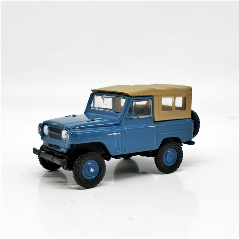 Зеленый светильник 1:64 1968 Nissan Patrol boutique игрушечные машинки из сплава для детей