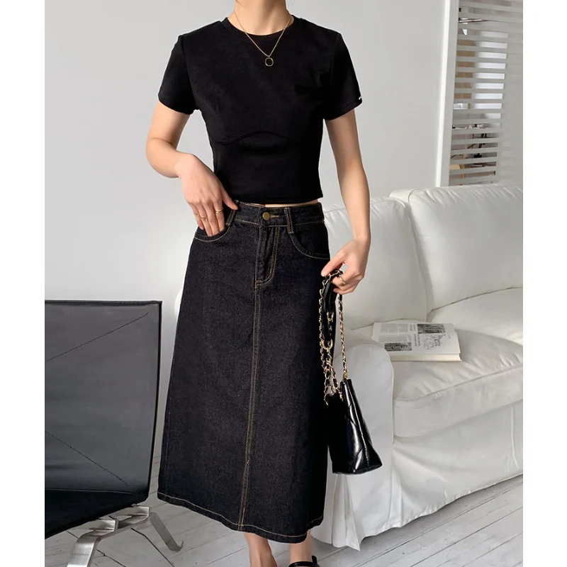 

2021 Spring Women's Design Sense Slim Thin Short-sleeved T-shirt Solid Female Round Neck Knitted Short Bottoming Shirt Fashion