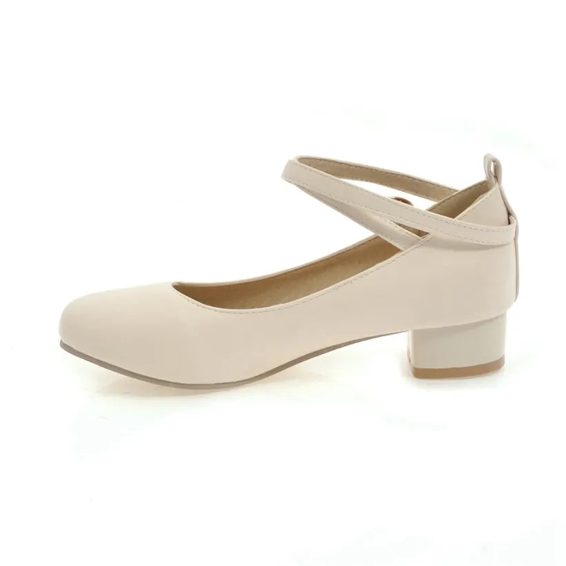 Женские туфли-лодочки на низком квадратном каблуке 3 см с круглым носком черные