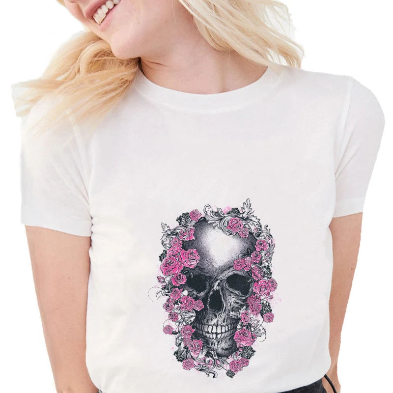 Женская футболка с принтом черепа белая хлопковая коротким рукавом в стиле панк