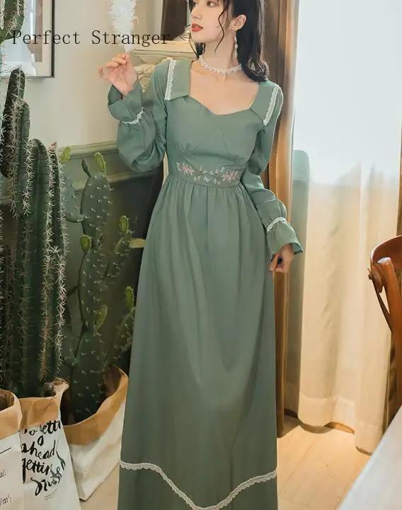 

2021 Autumn Winter New Arrival High Quality Retro V Collar Flower Embroidery Hot Sale Women Long Dress