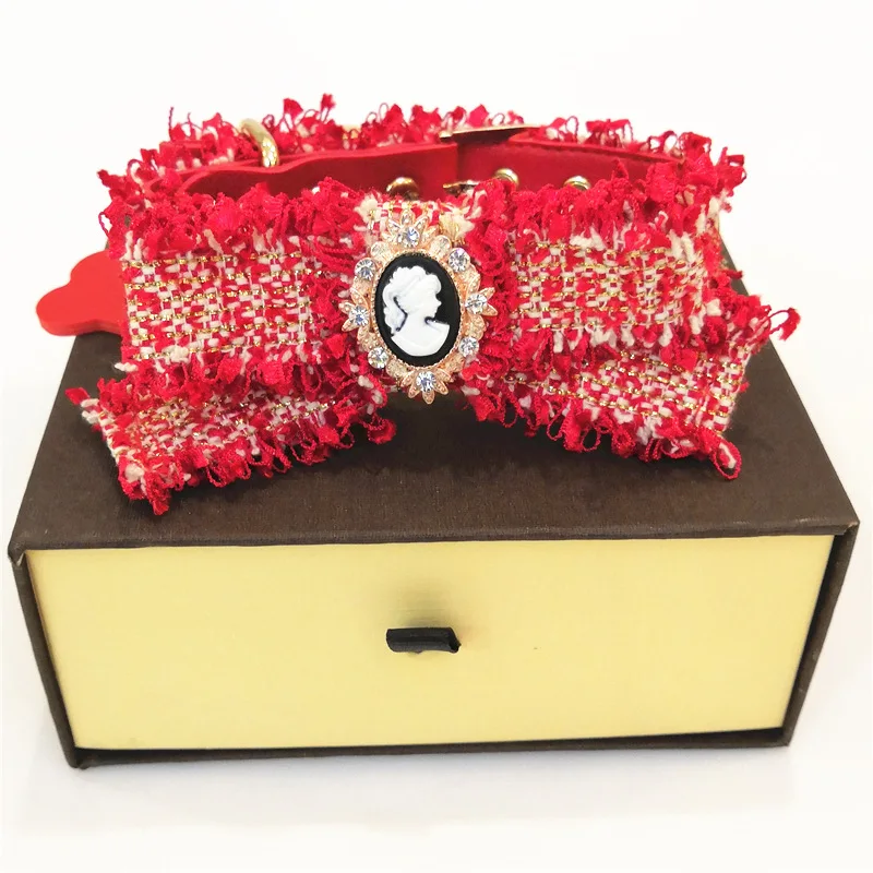 Ошейник для собак и кошек украшение со стразами классическое блестящее