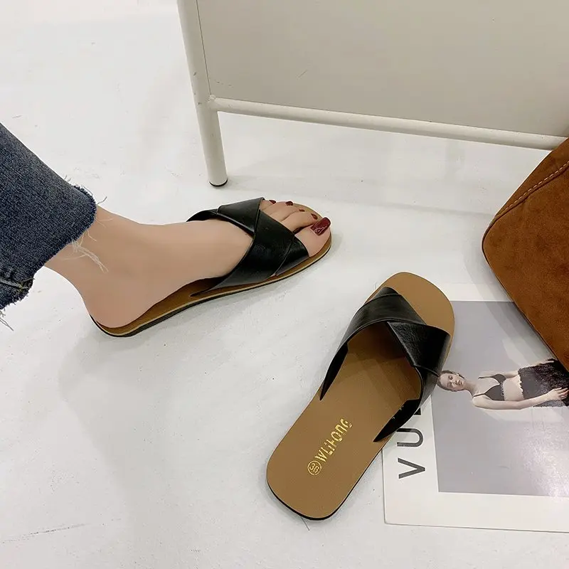 

Summer Women's Slippers Solid Color Simple Fashion Wild Stitching Upper Trend Casual Small Fresh Women's Slippers 2021