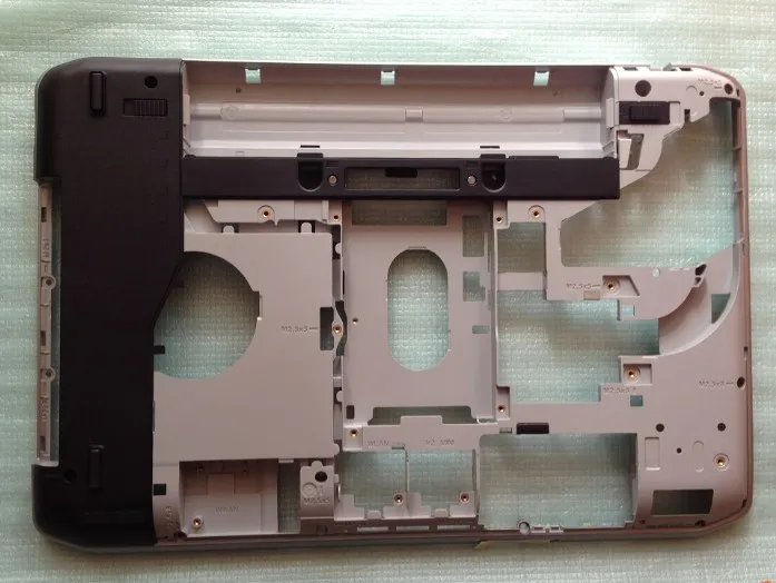 

Новая Подлинная Нижняя база в сборе для ноутбука Dell Latitude E5430 PJ04K 0PJ04K