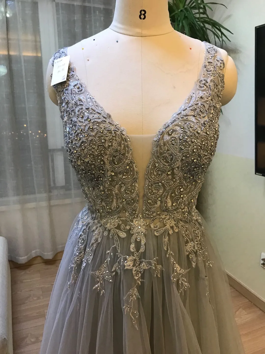 Stock Clean V Neck Soft Tulle High Quality Bead Prom Dress Crystal Lace Sexy Special Occasion Plus Size Prom Pageant Gowns