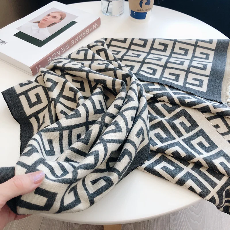 

winter2020new Korean version thickened warm and cashmere like women's scarf air conditioning room long shawl cashmere like scarf