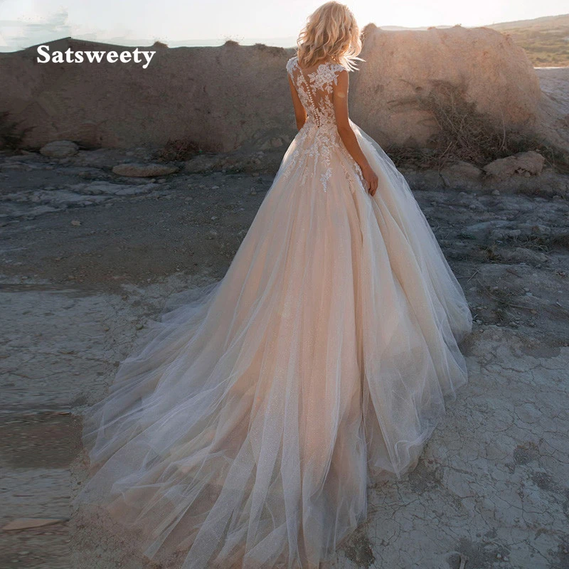

Satsweety 2020 Scoop Lace Applique A Line Wedding Dresses Sleeveless Tulle Boho Bridal Gown vestido de noiva Long Train trouwkle
