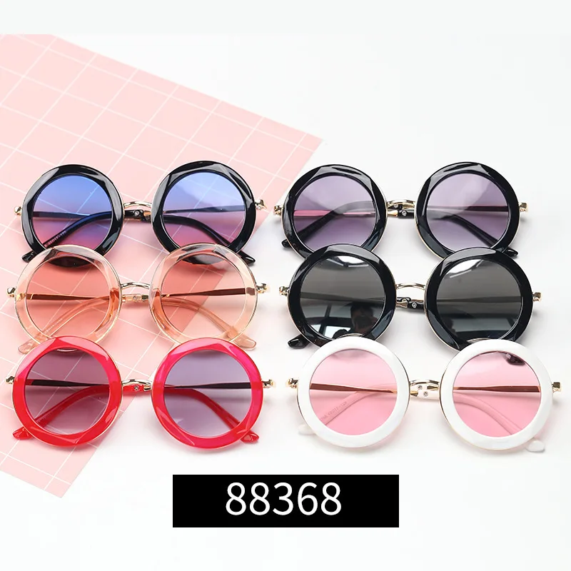 Горячая новинка полукруглые солнцезащитные очки в металлической оправе 8368