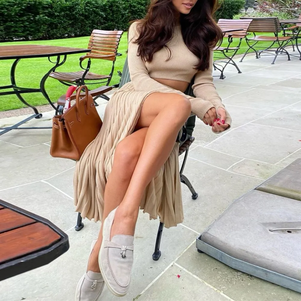 

Women Two Piece Set Sexy Sweater Knit Long Sleeve Solid White Crop Tops Fashion Side Buttons Split Pleated Skirt Sweater Suit
