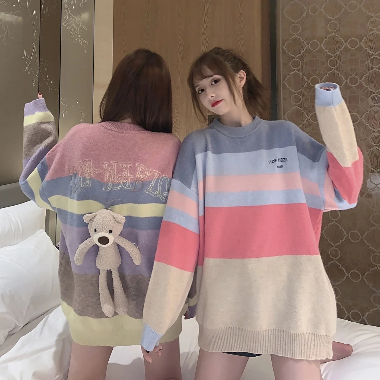 

Oversized Knitted Sweater Women Rainbow Color Cute Bear Korean Knitted Sweater Tops 2021 Fashion Autumn Knitted Pullover Jumper