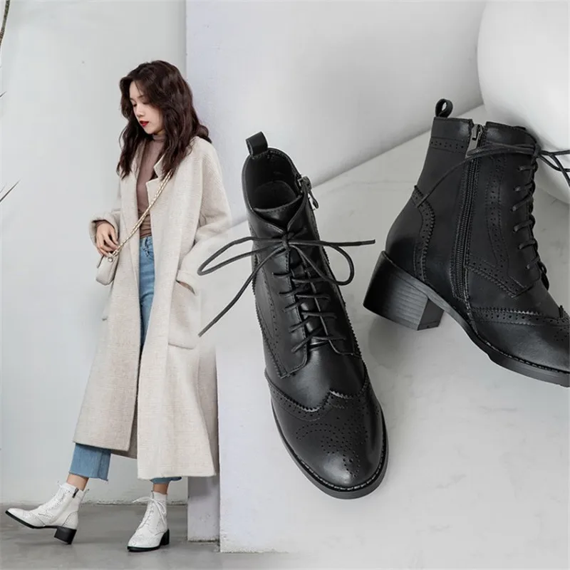 

Winter Women Boots with Side Zipper Lace Up Chunky Heel Round Toe Fashion Printed Boots Large Size 34-41 Item No.A9347