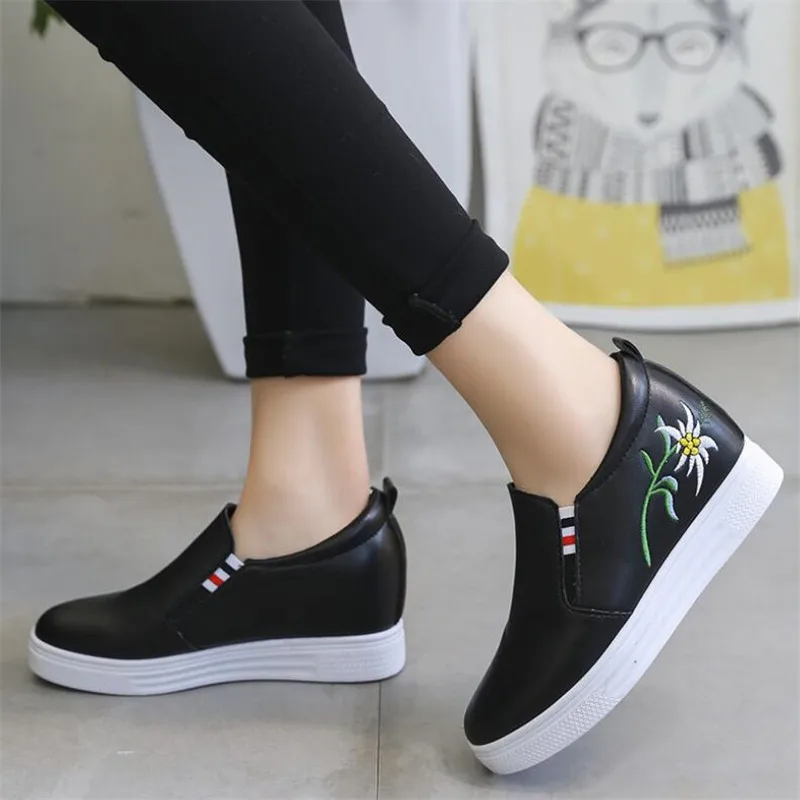 

Designer embroidered white shoes new women's shoes increased casual shoes, fashion flat bottom shoes sneakers women models