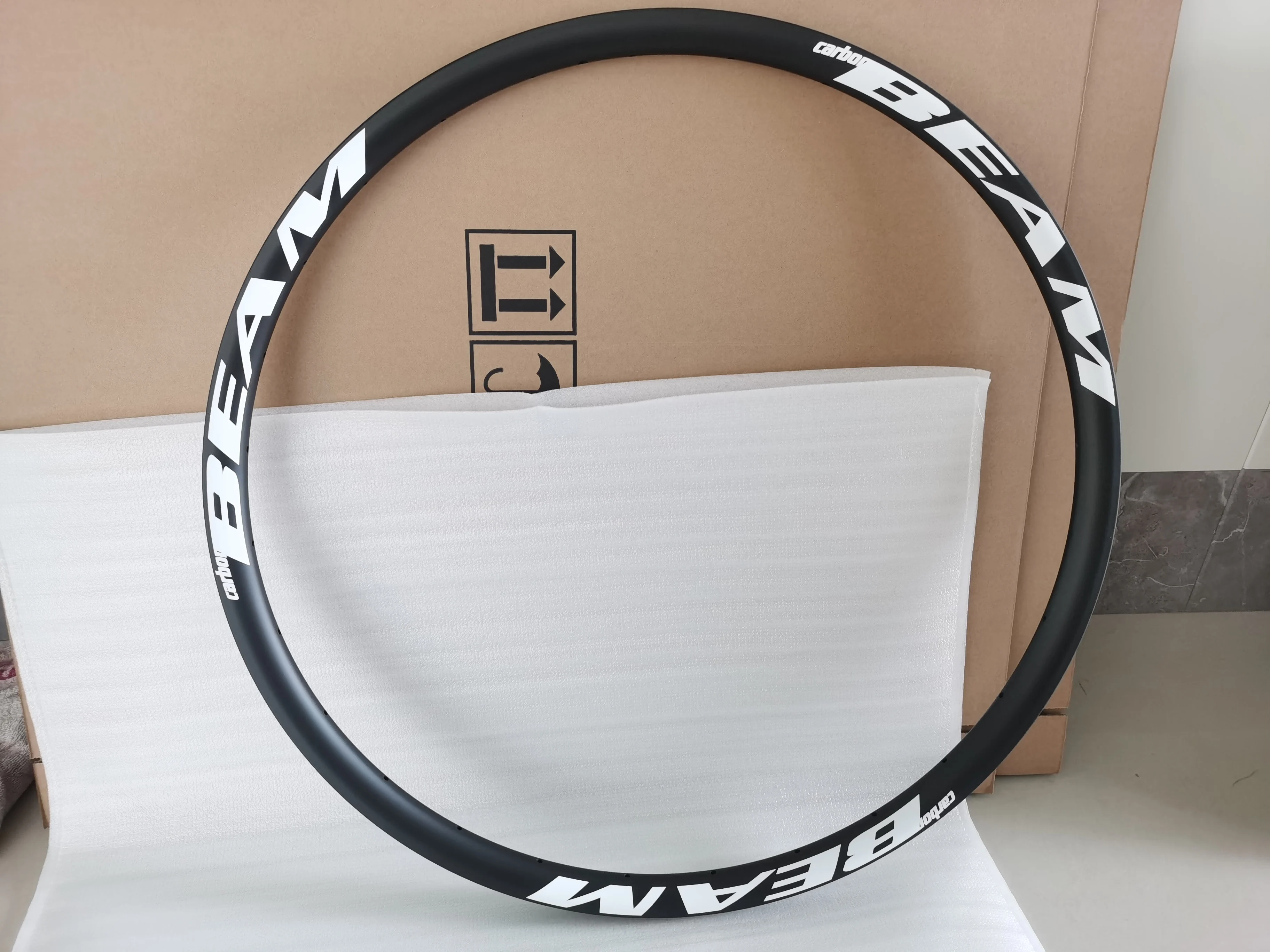Фото [CBZ29XCSL-MTB] Симметричные 310г 30x25мм 30x30мм 35x25мм 36x30мм 33x25мм 29-дюймовые безкронштейновые бескамерные карбоновые обода для горных велосипедов 29er №3