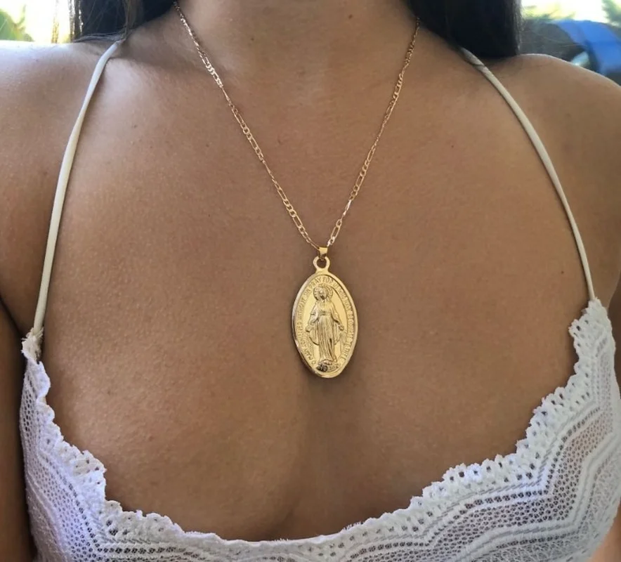 

Mother Maria Virgin Mary Pendant Necklace for Women Gold Color Lady Jewelry Wholesale Cross Trendy Chain Jesus Mom Necklaces