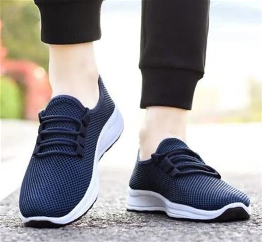 

2020 Men Running Shoes Lightweight Comfortable Breathable Walking Shoes Men Sneakers
