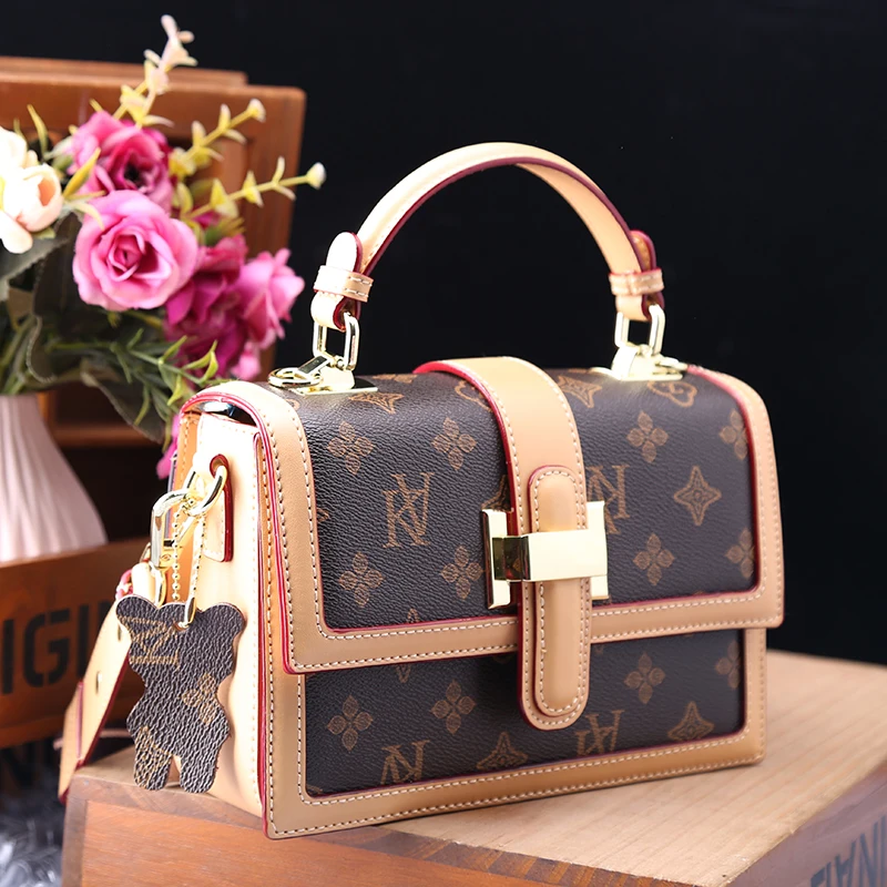 

Highest Version Leather Handbags 2022 New Fashion Retro Wide Shoulder Strap Single Shoulder Messenger Square Bags Channels Bolsa