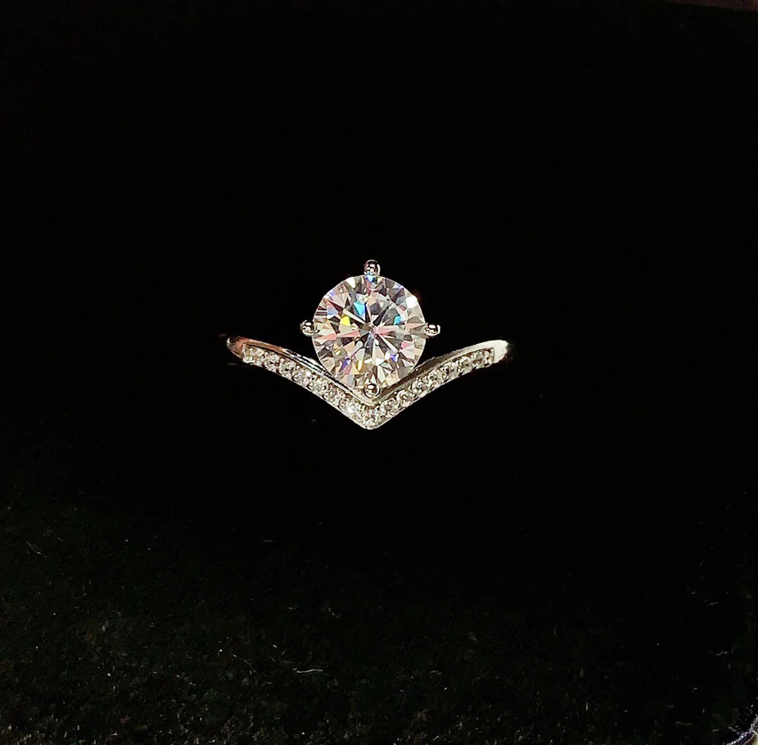 

Korean Style Niche V-shaped Wishbone Open Ring with Hearts & Arrows 2Ct Moissanite CZ 2021 New Top Women Jewelry Fashion Trend