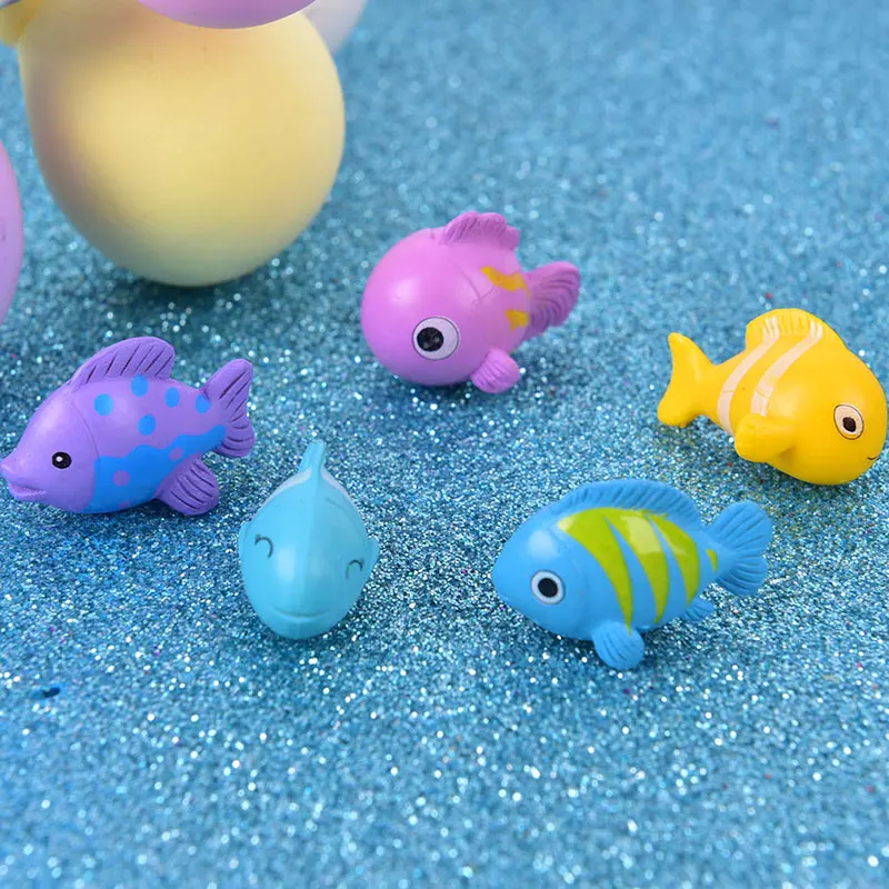 

5pcs/Lot Fish Miniature Figures Decorative Mini Fairy Garden Animals Moss Micro-Landscape Ornaments Resin Toy Random
