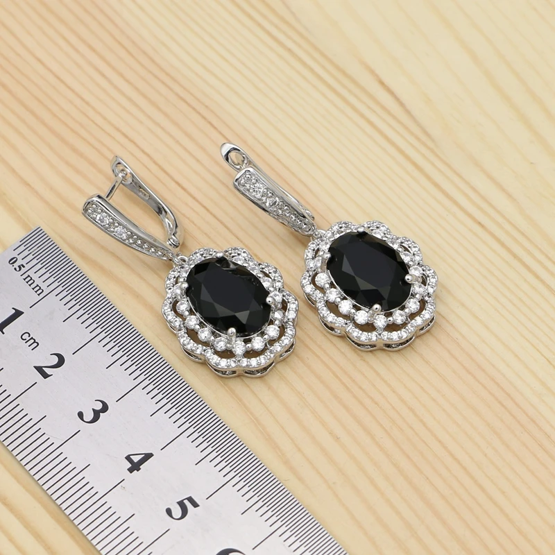 Женский ювелирный комплект из колье и серёг серебра 925 пробы |