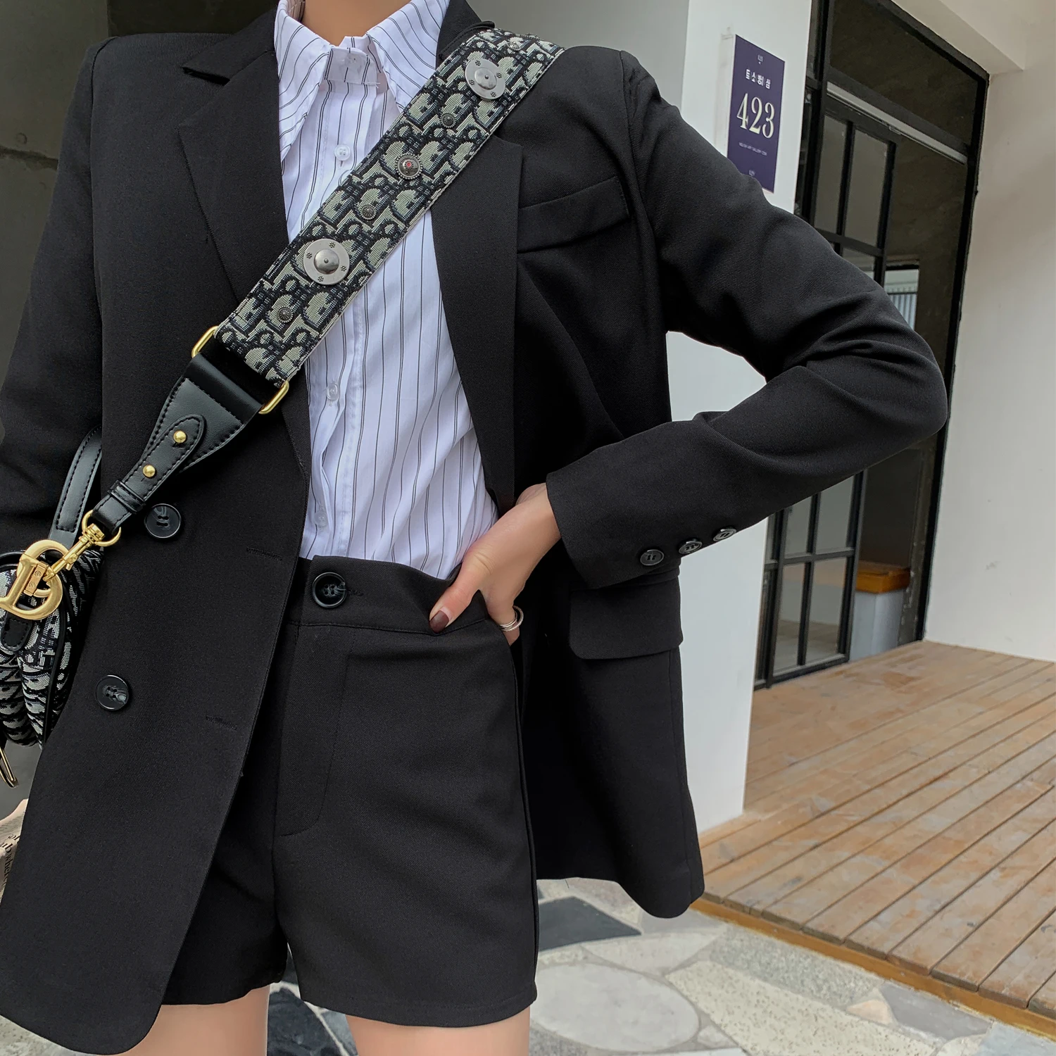 

Spring Women's Loose Blazer Suit 2 Piece Shorts Sets Long Sleeve Fashion Double Breasted Notched Blazers For Women Formal