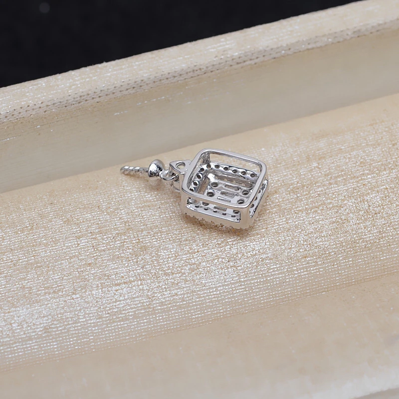 Рисунок 3 - Подвеска из настоящего белого золота AU750 18K