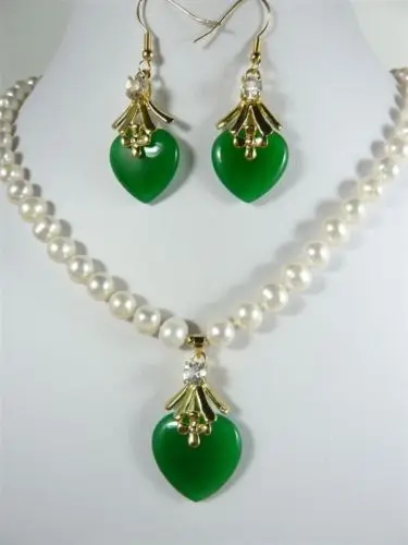 

2 цвета! Ожерелье из белого жемчуга 7-8 мм 17 дюймов и подвеска в виде сердца из зеленого нефрита