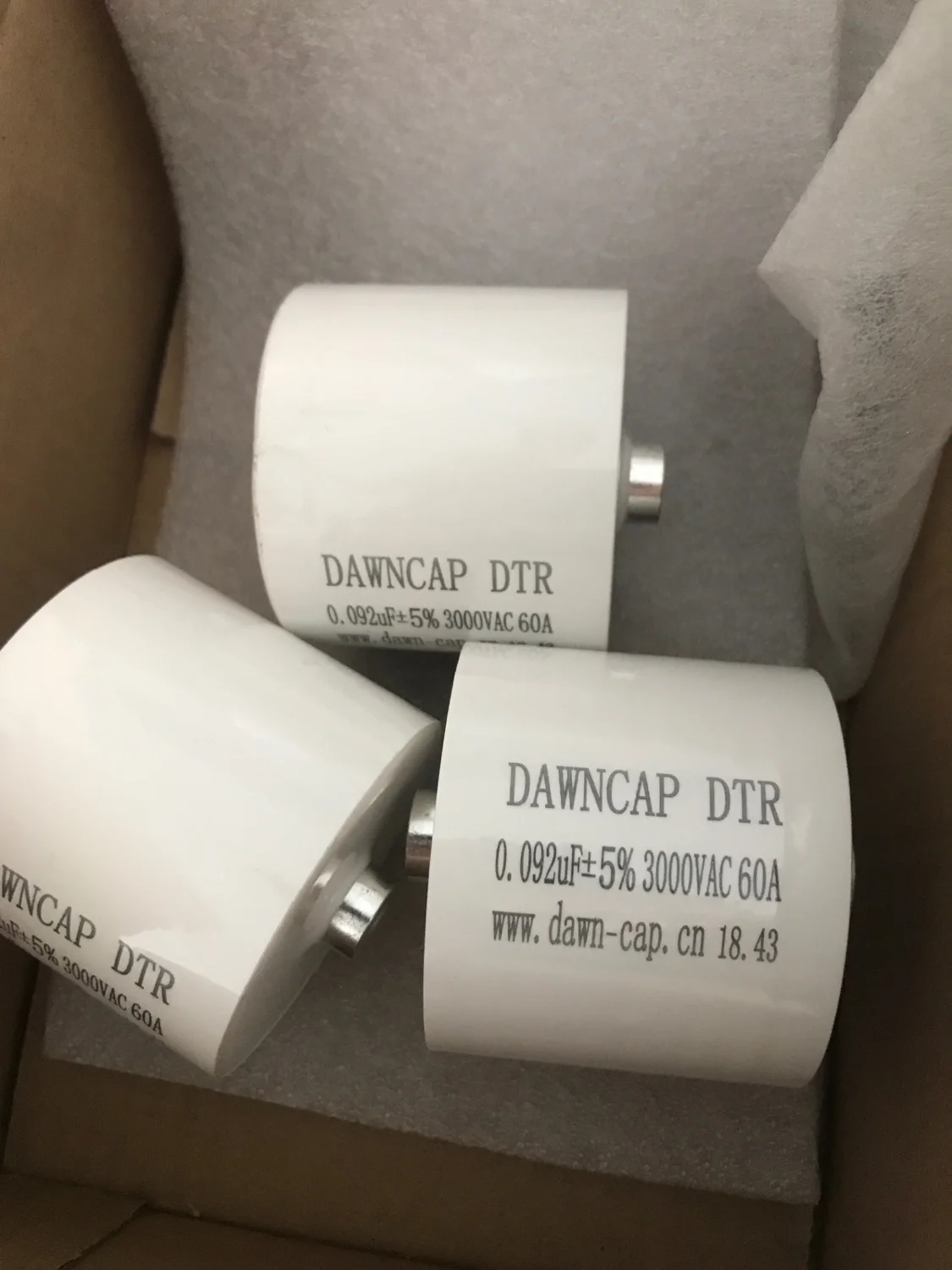 Резонансный конденсатор с беспроводной зарядкой 0,09 мкФ 0,092 мкФ 3000В переменного тока 85 кГц