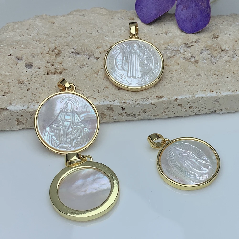 Ожерелье из натуральной белой морской ракушки с круглым крестом Святого