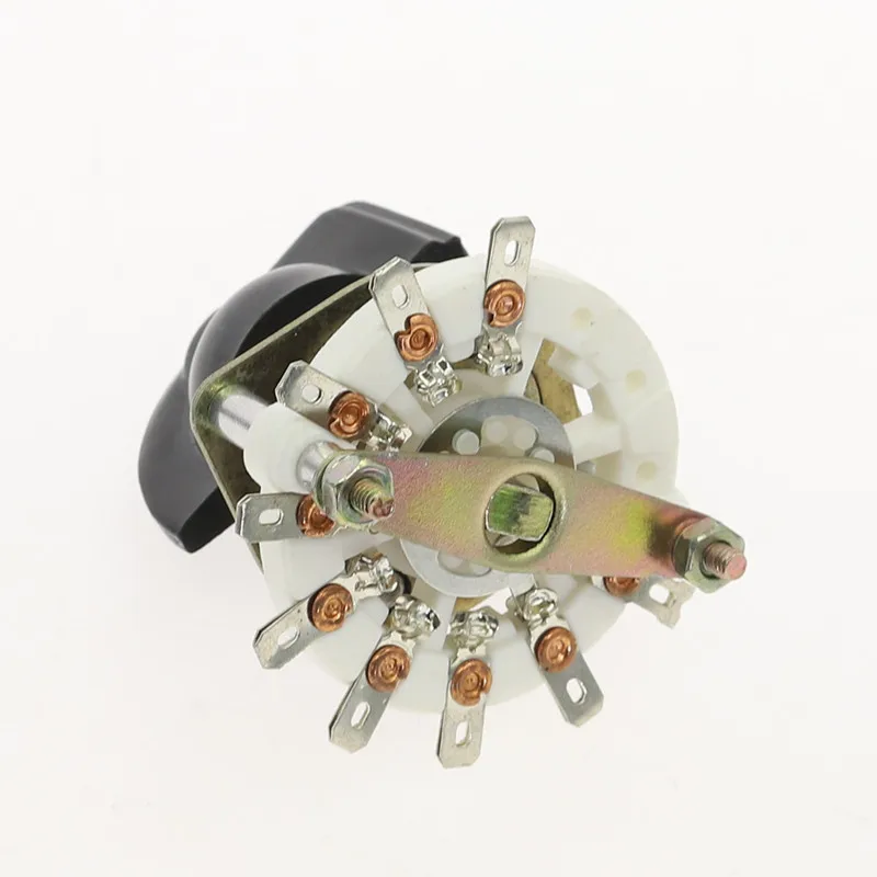 

Поворотный переключатель KCZ1 черный