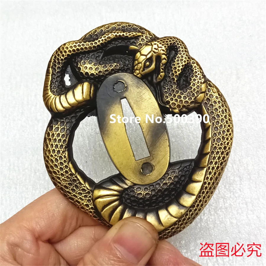 Чудесная резная латунная медная змеиная защита Tsuba Menuki Fuchi индивидуальная