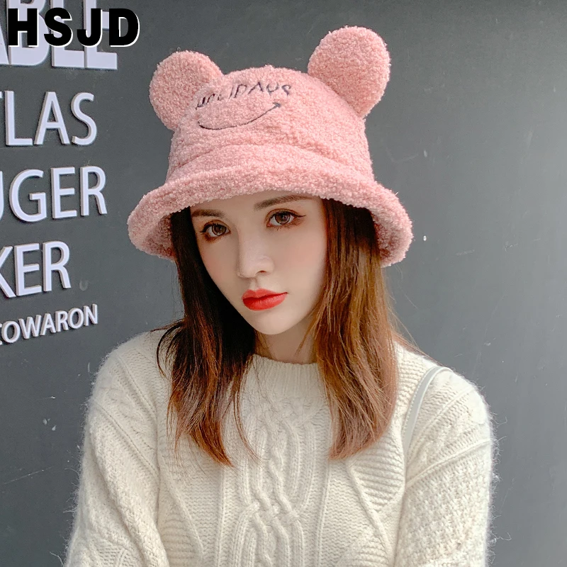 Шапка Панама женская зимняя из искусственного меха с рисунком лягушки |