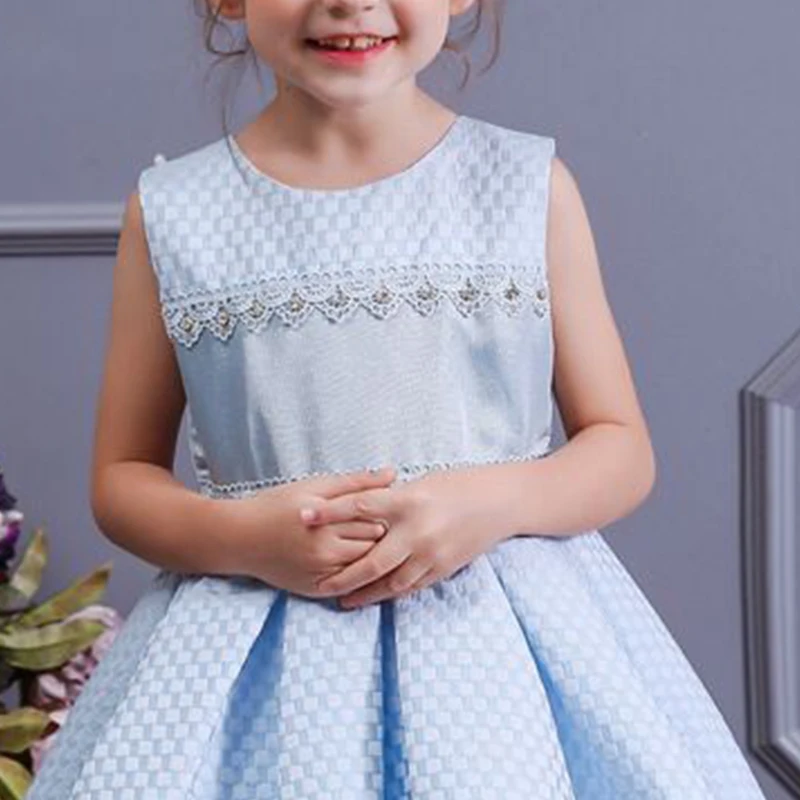 

Flower Girls Dresses Illusion Sleeveless Embroidery Crystal Tulle Lace O-Neck Knee-Length Luxury Kids Party Princess Gown F309