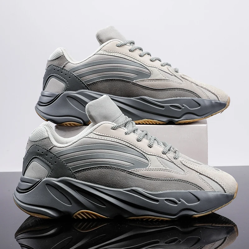 

Reflective Casual Sports Shoes Couple Coconut Daddy Shoes plus Size Shoes