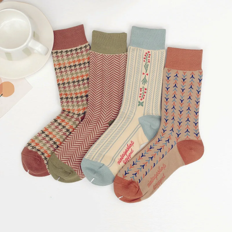 Brown Sweet Retro Womens Cotton Socks Leaves Fruits Houndstooth Wave Geometry Pattern Trendy Japanese Socks For Autumn Winter