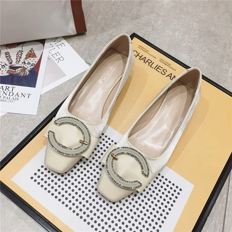 

Round Toe Summer Shoes Ladies Female Footwear 2021 Fashion Women's Shallow Mouth Crystal Casual Sneaker Soft All-Match Dress New