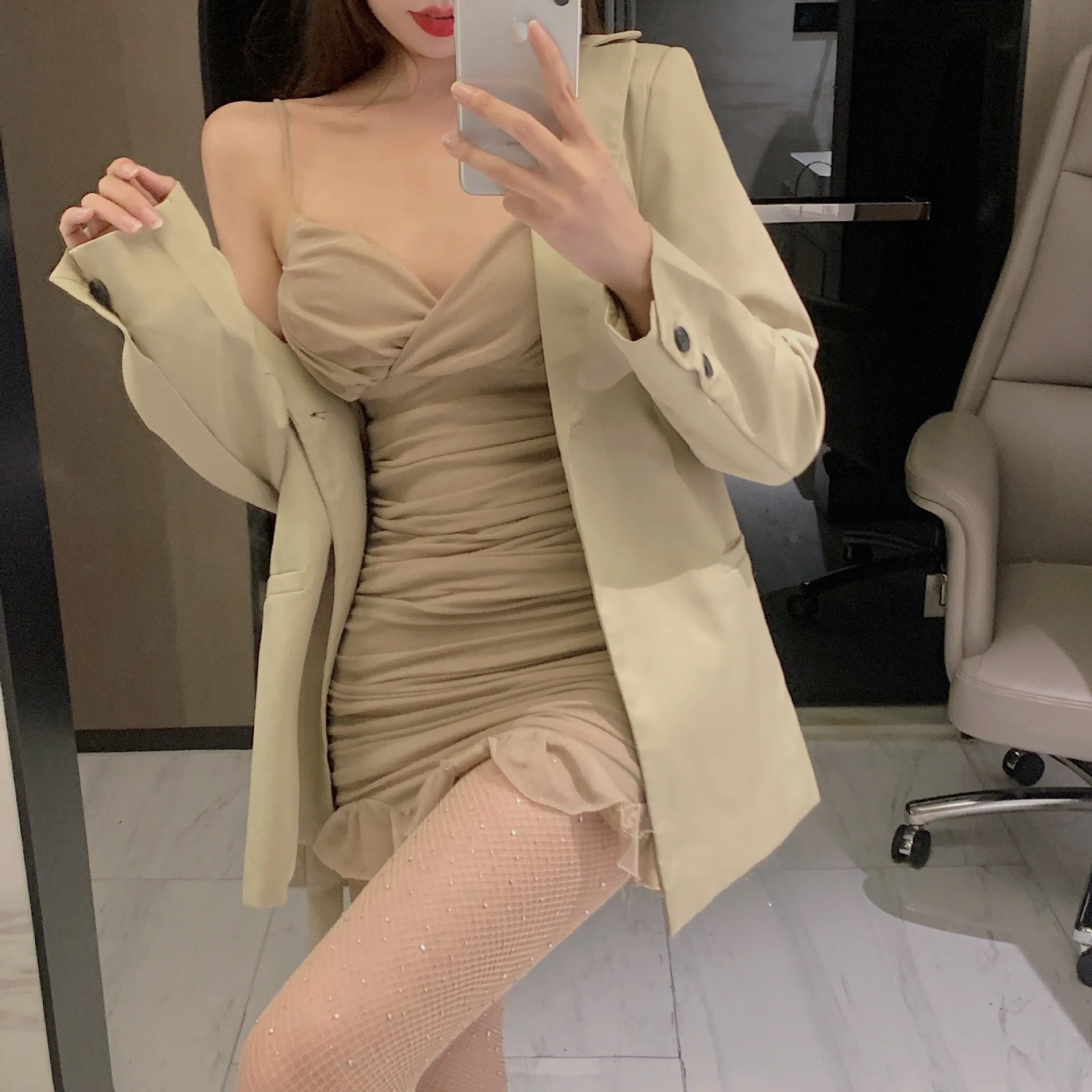 

Hot diamond fishnet stockings sexy fishnet stockings net red with diamonds ins flashing nightclub bar jumping Di must