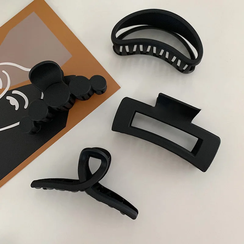 

Новое поступление 2021, заколка для волос для женщин, однотонный черный пластиковый Краб для волос, мощный зажим для волос, Шпилька для волос, ...