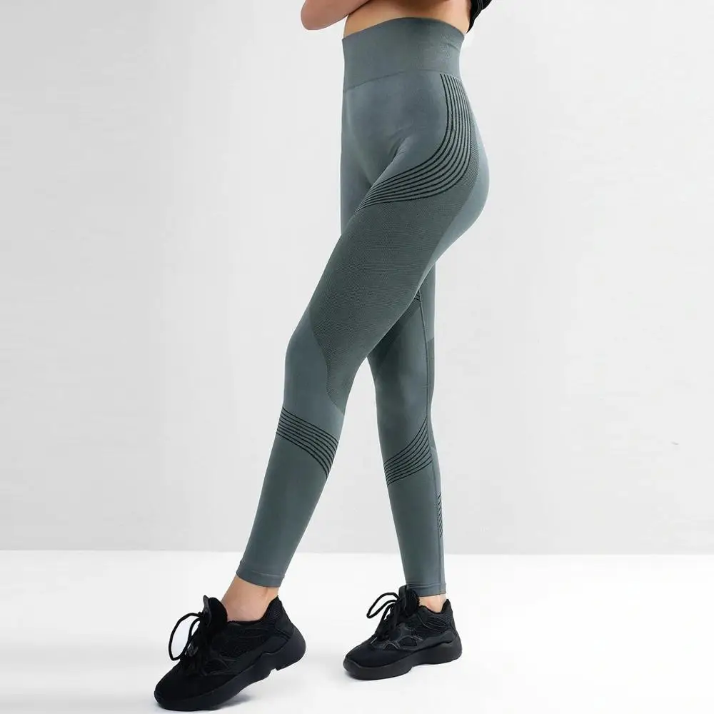 Бесшовные леггинсы с высокой талией эффектом пуш ап спортивные женские штаны для