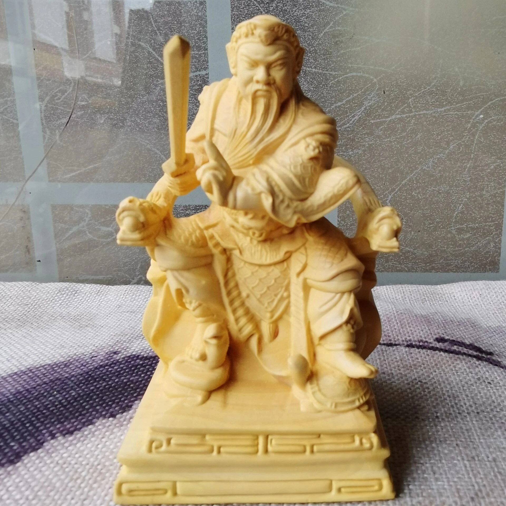 

Товары Taoist статуя из бокса Zhenwu императорские украшения ручная резьба Taoist фэн-шуй ремесла