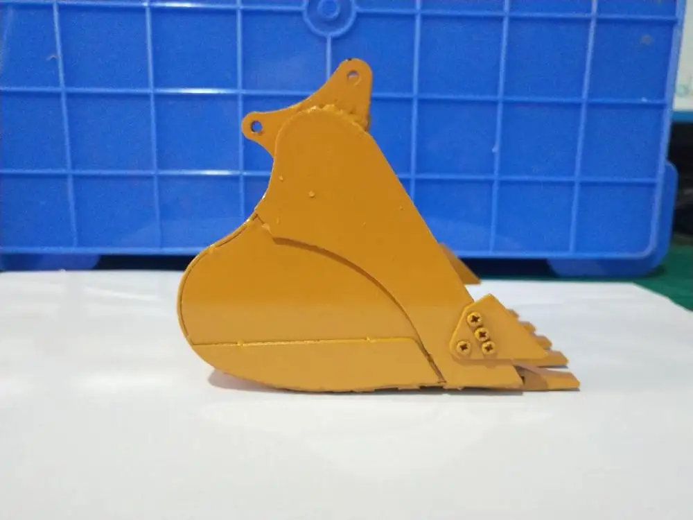 большой полностью металлич