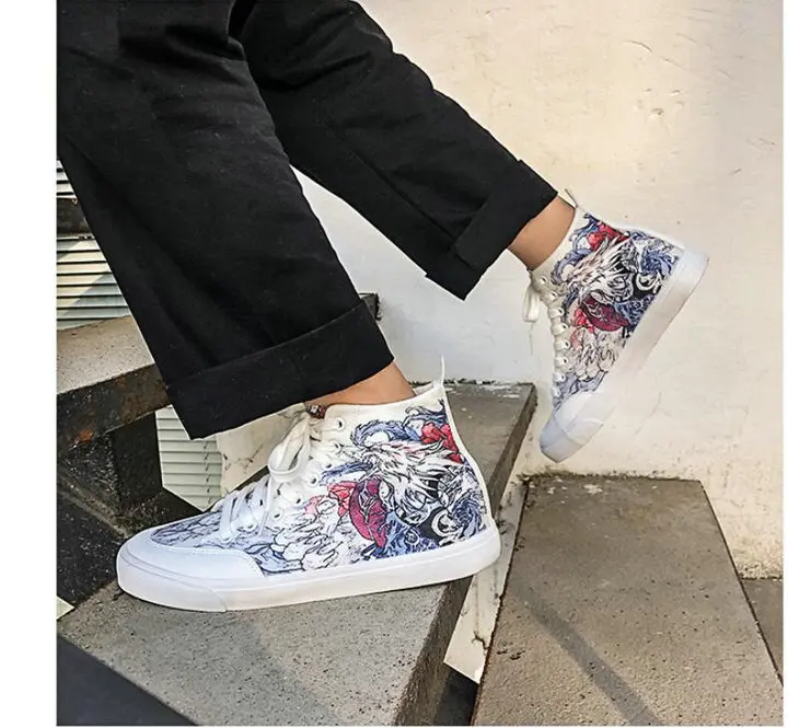 New Spring High Top Men Casual Vulcanize Shoes Boy Fashion Breathable Canvas Sneakers Graffiti Maker Comfortable Shoes A317