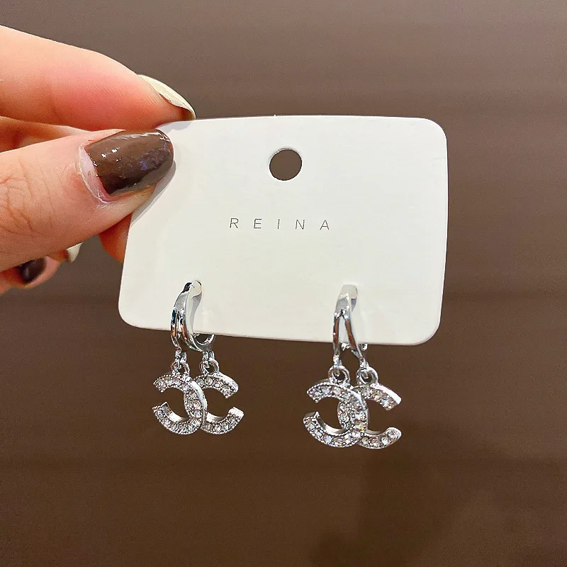 

Fashion Double C Earrings for Women Luxury High Quality Creative Design Jewelry Inlaid Zircon Rhinestone Beads Earrings