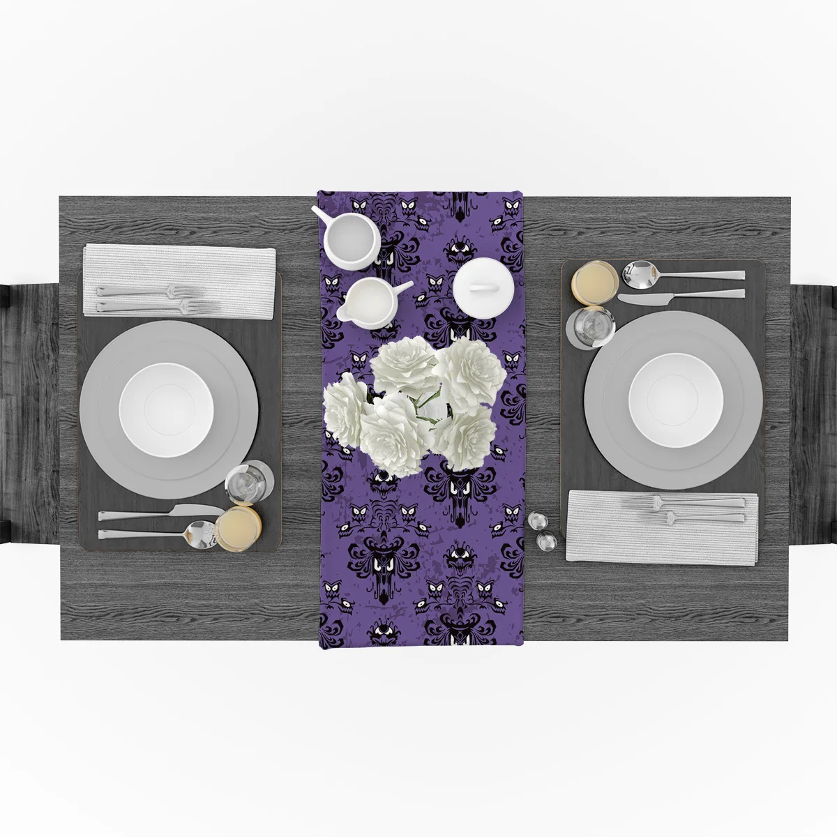 Настольная дорожка с привидениями на Хэллоуин