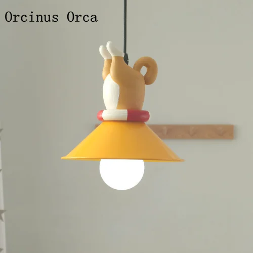 Люстра североевропейская желтая из смолы с животными лампа для спальни детской